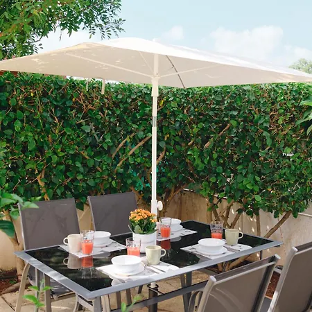 Soleil - Charming 2br House With Garden At - Konnos Area