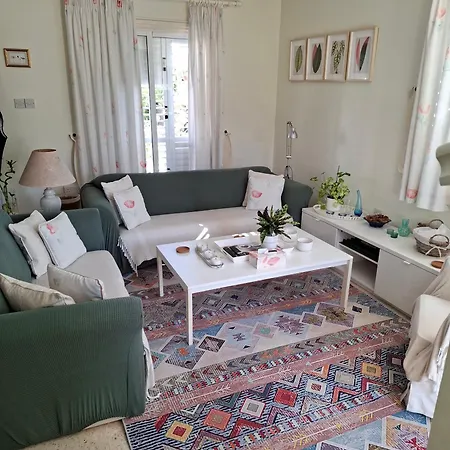 Soleil - Charming 2br House With Garden At - Konnos Area Holiday home *