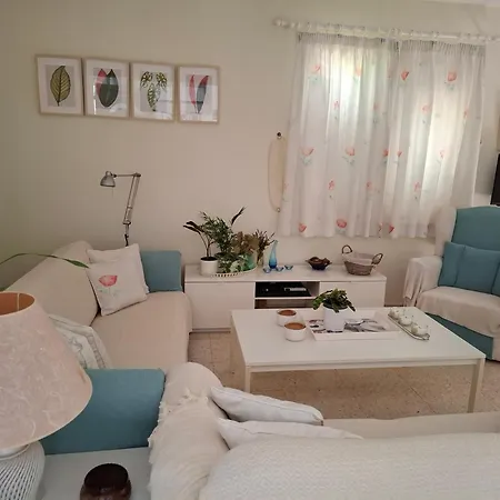 Soleil - Charming 2br House With Garden At - Konnos Area Holiday home