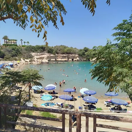 Soleil - Charming 2br House With Garden At - Konnos Area *